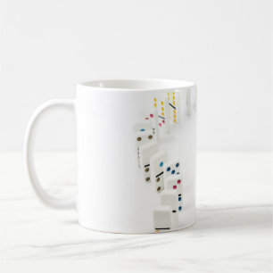 Tasse avec le domino