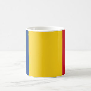 Tasse avec le drapeau de la Roumanie