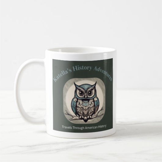 Tasse avec le logo de Katella's History Adventures (Gauche)
