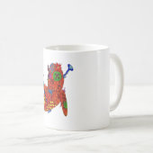 Tasse avec tatouage flash de poupée vaudou patchwo (Devant droit)