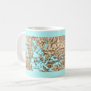 Tasse avec une carte ancienne du canal de Panama