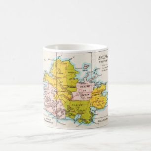 Tasse avec une carte colorée vintage d'Antigua