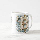 Tasse 'B' en monogramme baroque pour une princesse (Devant droit)