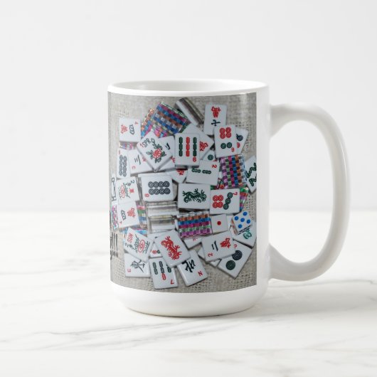 Tasse beige de jongg d'heure-milliampère (Droite)