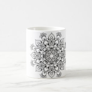 Tasse blanche classique de mandala