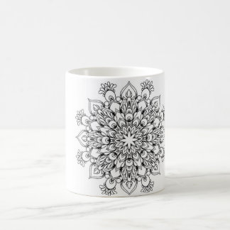 Tasse blanche classique de mandala