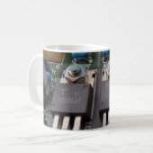 Tasse blanche classique Transistor Circuit 330 ml (Devant gauche)