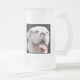 Tasse blanche de bouledogue