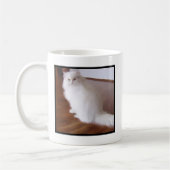 Tasse blanche de chat persan (Gauche)