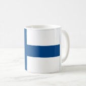 Tasse blanche de drapeau de la Finlande grande (Devant droit)