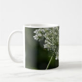 Tasse blanche de tasse de fleur sauvage de (Gauche)