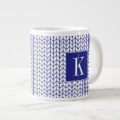 TASSE BLANCHE GRANDE TISSÉE LIGNE BLEUE + Initiale (Devant droit)