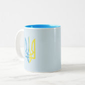 Tasse bleue/jaune ukrainienne de Tryzub (Devant gauche)