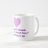 Tasse blonde de pénurie de plaisanterie de garçon (Devant droit)