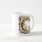 Tasse 'C' initiale baroque pour une princesse du c (Devant droit)