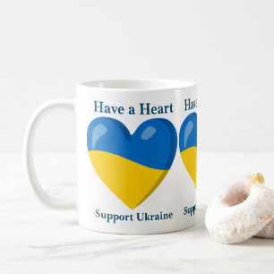 Tasse Cadeau 'Ayez un Cœur - Soutenez l'Ukraine'
