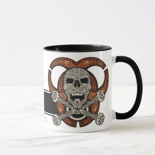 Tasse celtique de crâne et de café de Biohazard (Droite)