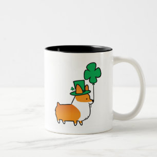 Tasse chanceuse CorgiThings de shamrock de corgi