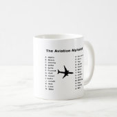 Tasse classique "d'alphabet d'aviation" (Devant droit)