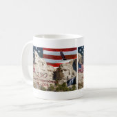 Tasse classique Mount Rushmore America 250 (Devant gauche)
