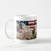 Tasse classique Mount Rushmore America 250 (Gauche)