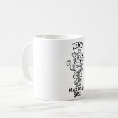 Tasse Classique Souris Minuscule Grincheuse (Devant gauche)