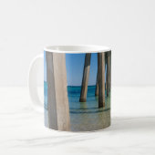 Tasse classique sous la jetée de Pensacola Beach (Devant gauche)