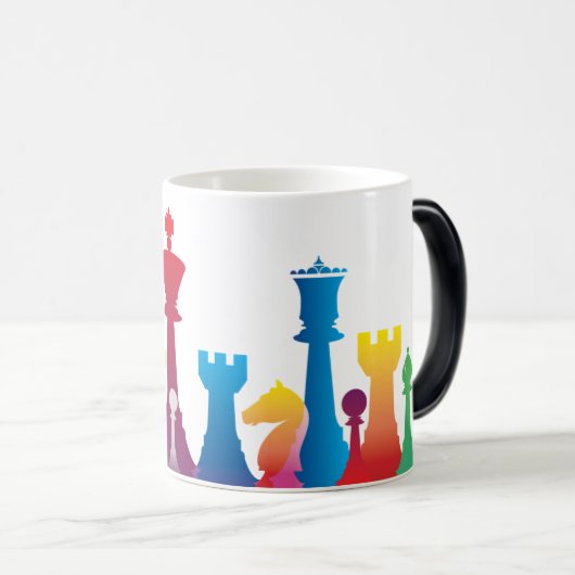 Tasse colorée d'échecs (Devant droit)