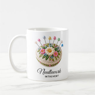 Tasse Coussin à Épingles Brodé — Introverti de la