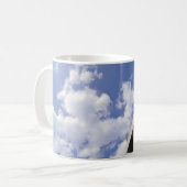 Tasse - croix en pierre blanche (Devant gauche)