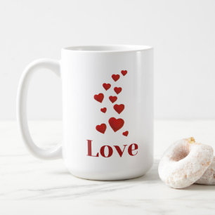 Tasse d'AMOUR avec des cœurs.