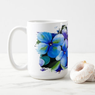 Tasse d'amour de fleur bleue L'amour est la répons