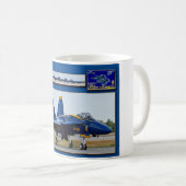 Tasse "d'anges bleus" (Devant droit)