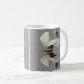 Tasse d'animaux de faune de danse d'oiseau de (Devant droit)
