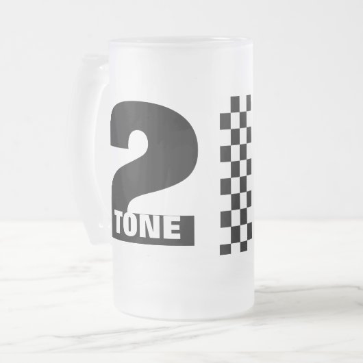 Tasse de 2 tons (Devant gauche)