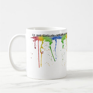 Tasse de *Artist* d'arc-en-ciel d'aquarelle