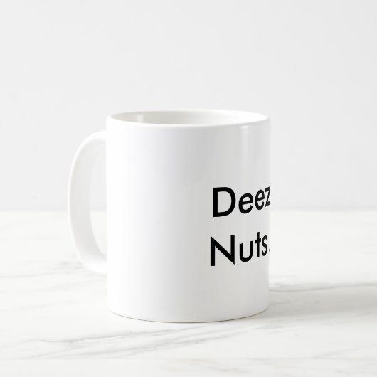 Tasse de bâillon "d'écrous de Deez" (Devant gauche)