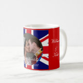 Tasse de baiser l'épousant royal de William et de (Devant droit)