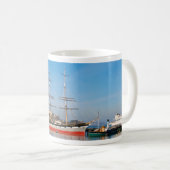 Tasse de bateau de navigation (Devant droit)