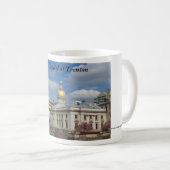 Tasse de bâtiment de capitol d'état de NJ (Devant droit)