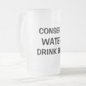 Tasse de bière citée en verre givré (Devant gauche)