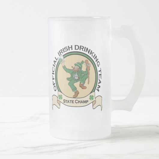 Tasse de bière potable irlandaise d'équipe (Droit)