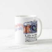 Tasse de cadeau de photographie, avec la citation (Devant droit)