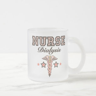 Tasse de caducée d'infirmière de dialyse