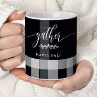 Tasse de café à carreaux noir et blanc de la récol