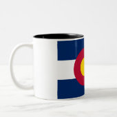 Tasse de café à deux tons de drapeau d'état du (Gauche)