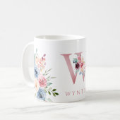 Tasse de café à lettre florale monogrammée aquarel (Devant gauche)