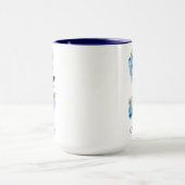 Tasse de café à monogramme bleu floral 15 oz (Centre)