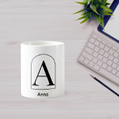 Tasse de café à monogramme initial d'arc moderne
