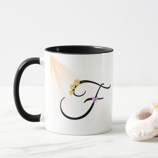 Tasse de café à monogramme lettre F (Avec donut)